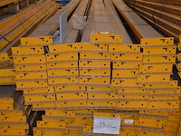 44 gele dwarsbalken afm. 3,60m jungheinrich