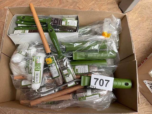 44 x schildersgereedschap voor houtbescherming - afbeelding 1 van  5