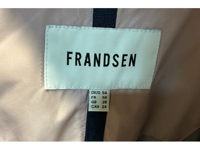 45 dames jassen/mantels - afbeelding 2 van  16