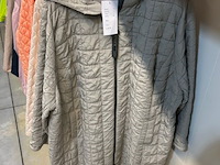 45 dames jassen/mantels - afbeelding 15 van  16