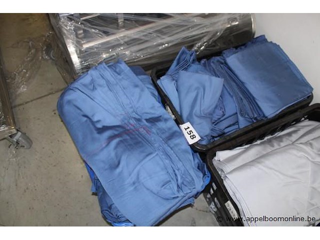 45 doeken in blauwe stof afm 3x3 en 3x9m - afbeelding 1 van  1