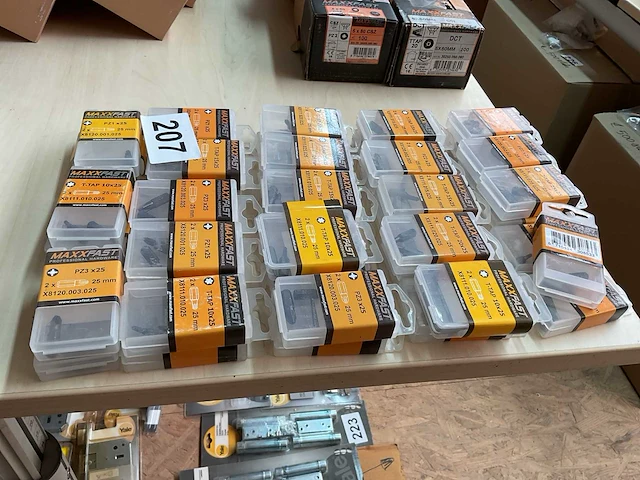 45 doosjes met 2 bitsen - afbeelding 6 van  6