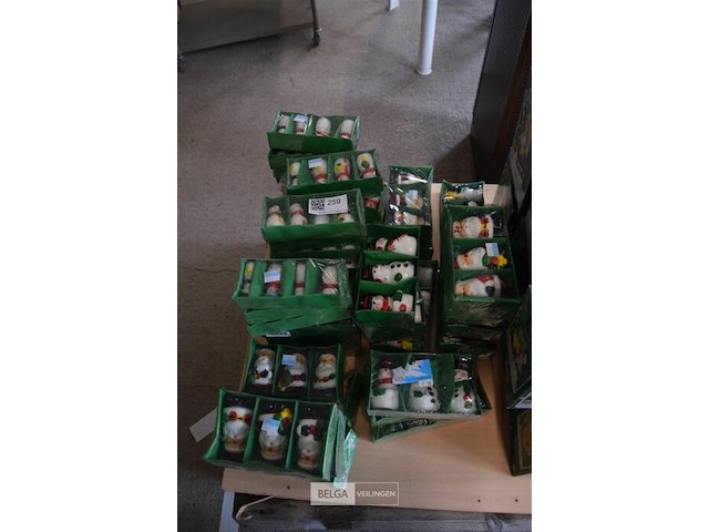 ±45 pakjes met div kerstkaarsen - afbeelding 1 van  6