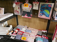 45 poppenkleren - afbeelding 1 van  5