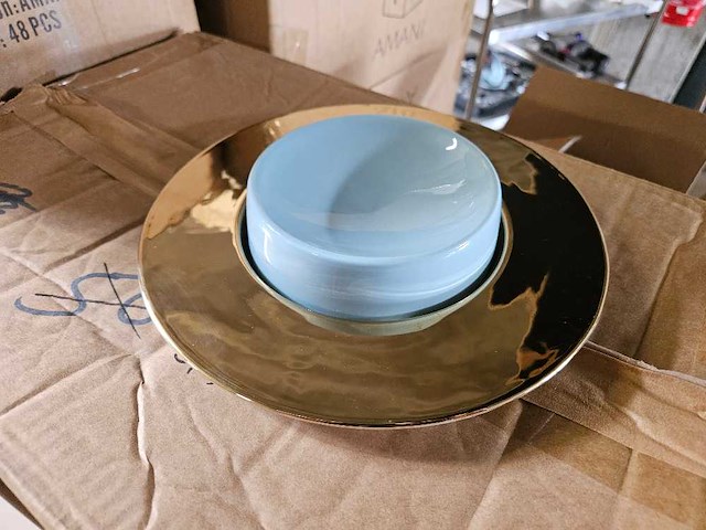 45+45x serax - san pellegrino - gouden borden 21cm + schaal 12cm - afbeelding 1 van  4
