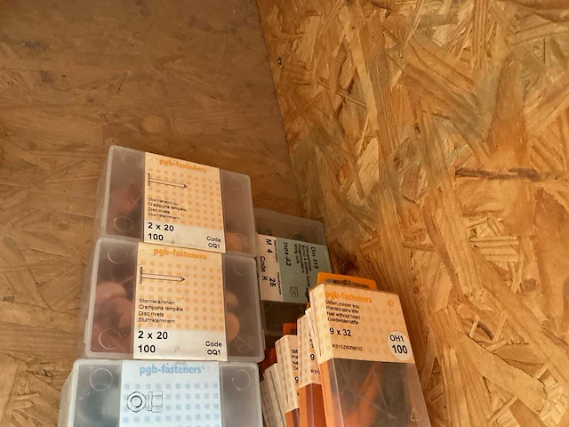 47 x dozen zeskanttapbouten; sluitringen; houtdraadbouten; borgmoeren; stiften zonder kop; stormkrammen - afbeelding 2 van  10