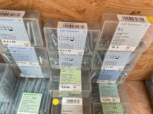 47 x dozen zeskanttapbouten; sluitringen; houtdraadbouten; borgmoeren; stiften zonder kop; stormkrammen - afbeelding 5 van  10