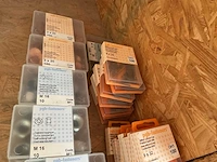 47 x dozen zeskanttapbouten; sluitringen; houtdraadbouten; borgmoeren; stiften zonder kop; stormkrammen - afbeelding 10 van  10
