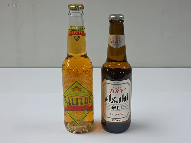 476 (circa) fles(sen) diverse bieren 330ml - afbeelding 1 van  4