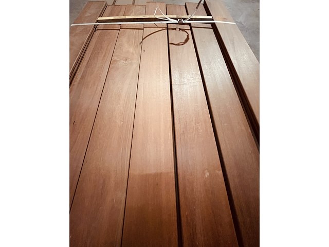 47m² massaranduba terrasplank model hardwoodclip lengte 4000-5500-5700mm - afbeelding 1 van  5