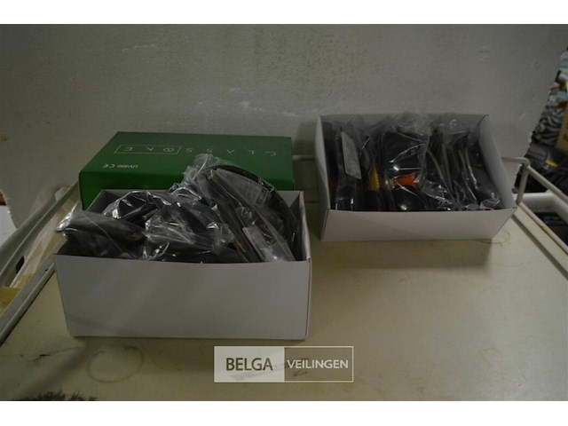 ±48 div. zonnebrillen - afbeelding 1 van  3