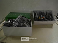 ±48 div. zonnebrillen - afbeelding 1 van  3