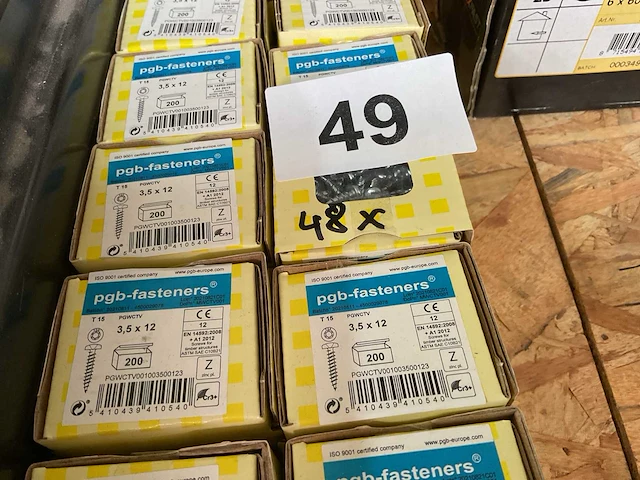 48 doosjes schroeven - afbeelding 2 van  3