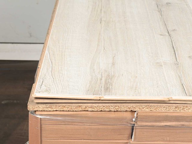 48 m2 laminaat plank - 1383 x 159 x 8 mm - afbeelding 2 van  4