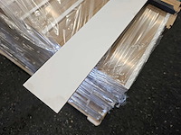 48 meter mdf luxe muur plinten 2400 x 58 x 12 mm - afbeelding 2 van  2