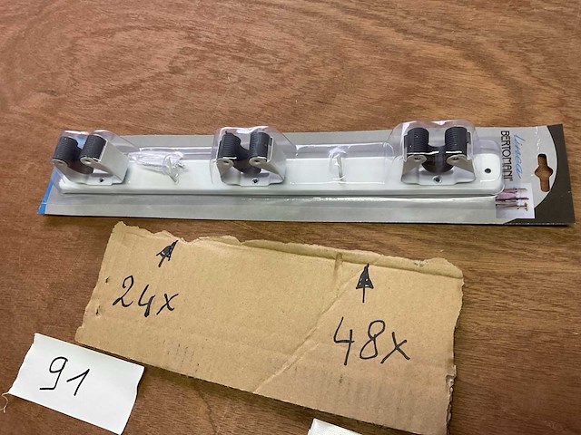 48 steel hangers - afbeelding 2 van  4
