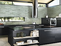 48m2 coral turquoise glossy 7.5x30cm