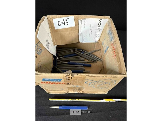 49 drevels voor hout grootte 3mm - afbeelding 1 van  1