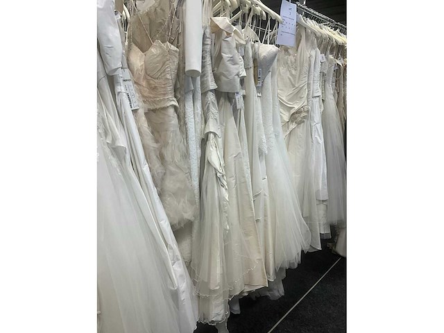 49 linea raffaelli diverse bruidsjurken (totaalprijs) - afbeelding 16 van  19