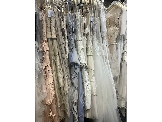 49 linea raffaelli diverse bruidsjurken (totaalprijs) - afbeelding 17 van  19