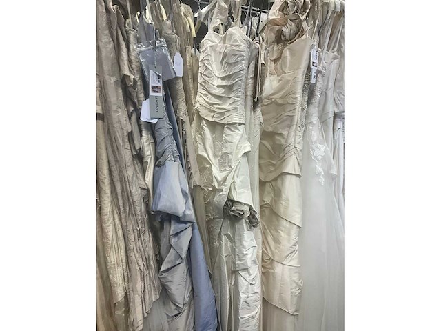 49 linea raffaelli diverse bruidsjurken (totaalprijs) - afbeelding 18 van  19