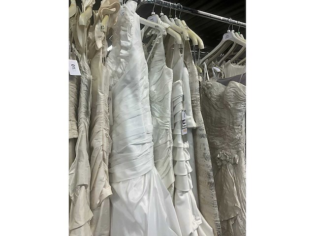 49 linea raffaelli diverse bruidsjurken (totaalprijs) - afbeelding 3 van  24