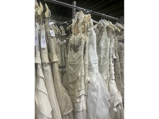 49 linea raffaelli diverse bruidsjurken (totaalprijs) - afbeelding 4 van  24