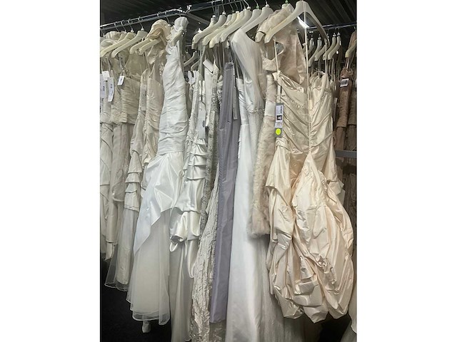 49 linea raffaelli diverse bruidsjurken (totaalprijs) - afbeelding 17 van  24