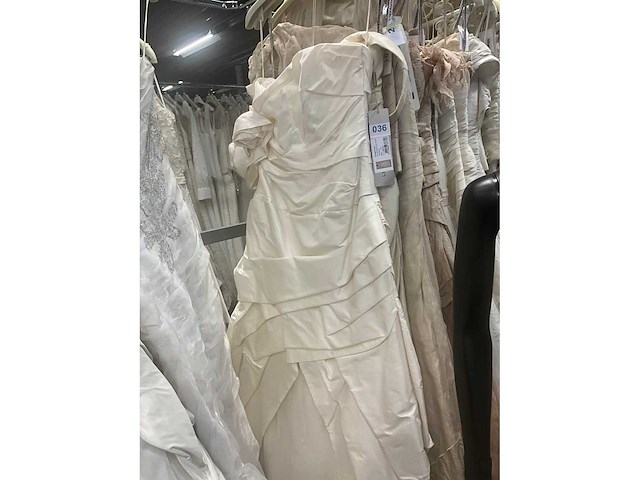 49 linea raffaelli diverse bruidsjurken (totaalprijs) - afbeelding 21 van  24