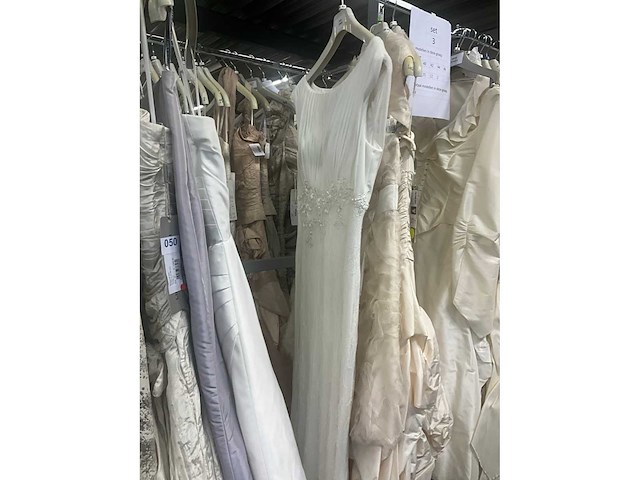 49 linea raffaelli diverse bruidsjurken (totaalprijs) - afbeelding 24 van  24