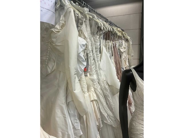 49 linea raffaelli diverse bruidsjurken (totaalprijs) - afbeelding 22 van  30