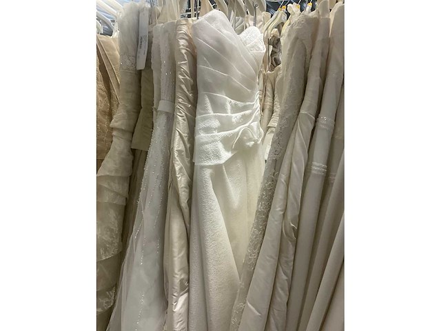 49 linea raffaelli diverse bruidsjurken (totaalprijs) - afbeelding 13 van  27