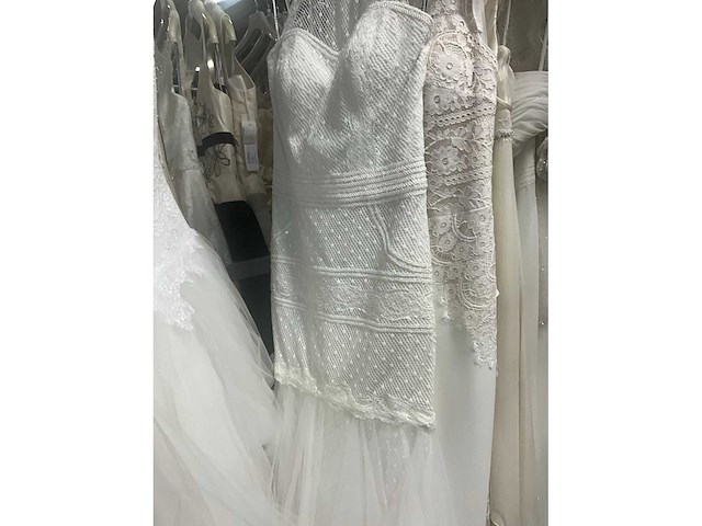 49 linea raffaelli diverse bruidsjurken (totaalprijs) - afbeelding 2 van  30