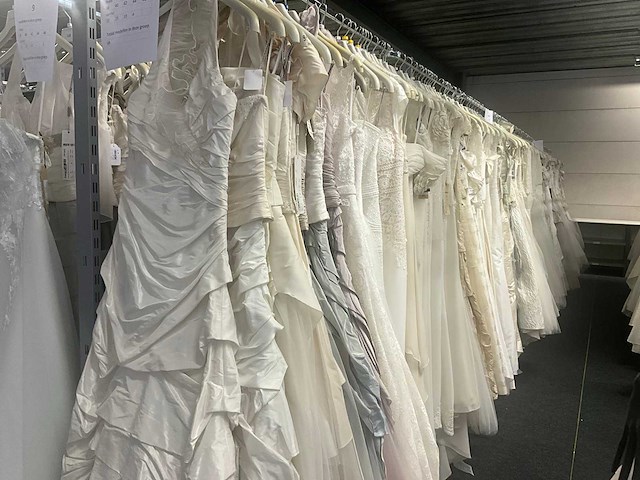 49 linea raffaelli diverse bruidsjurken (totaalprijs) - afbeelding 1 van  30