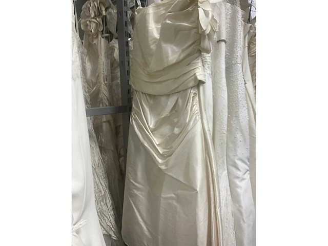 49 linea raffaelli diverse bruidsjurken (totaalprijs) - afbeelding 14 van  30