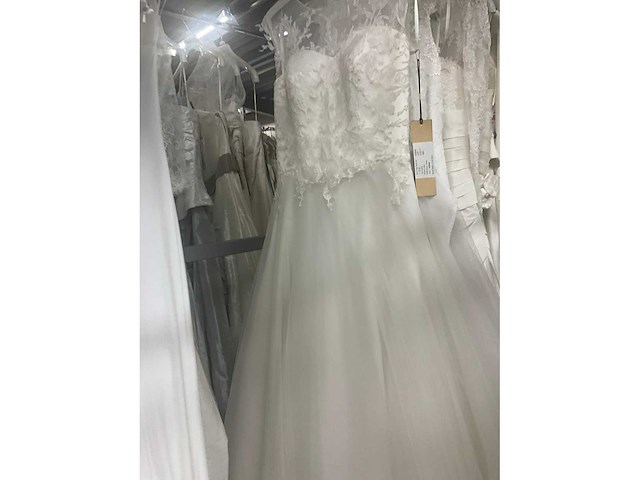 49 linea raffaelli diverse bruidsjurken (totaalprijs) - afbeelding 4 van  28