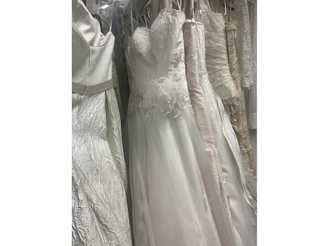 49 linea raffaelli diverse bruidsjurken (totaalprijs) - afbeelding 26 van  28