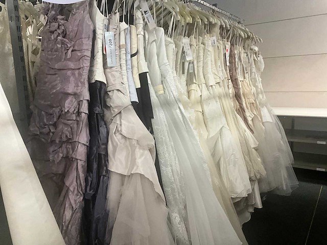 49 linea raffaelli diverse bruidsjurken (totaalprijs) - afbeelding 12 van  24