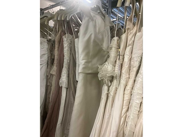 49 linea raffaelli diverse bruidsjurken (totaalprijs) - afbeelding 3 van  24