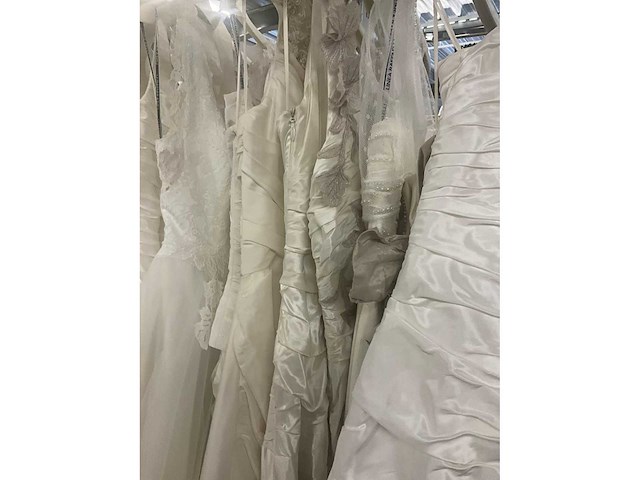 49 linea raffaelli diverse bruidsjurken (totaalprijs) - afbeelding 7 van  24