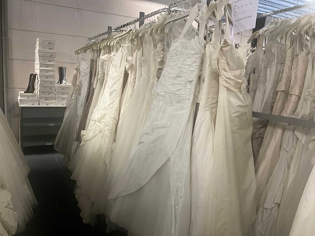 49 linea raffaelli diverse bruidsjurken (totaalprijs) - afbeelding 1 van  24