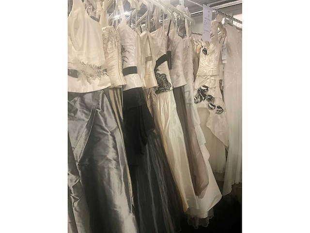 49 linea raffaelli diverse bruidsjurken (totaalprijs) - afbeelding 6 van  26