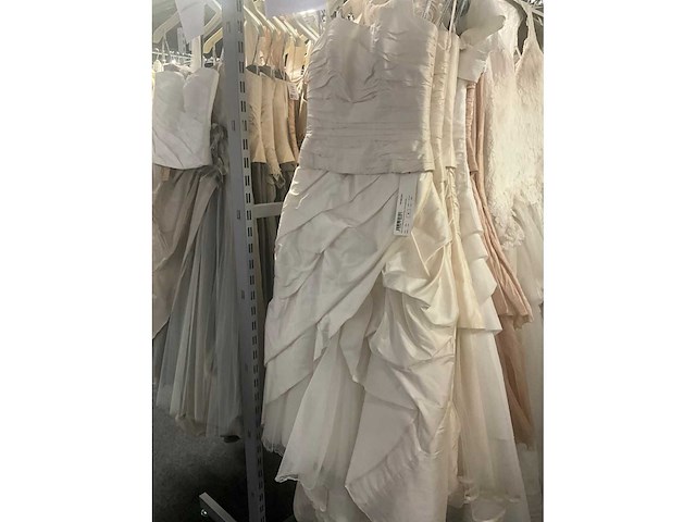 49 linea raffaelli diverse bruidsjurken (totaalprijs) - afbeelding 21 van  26