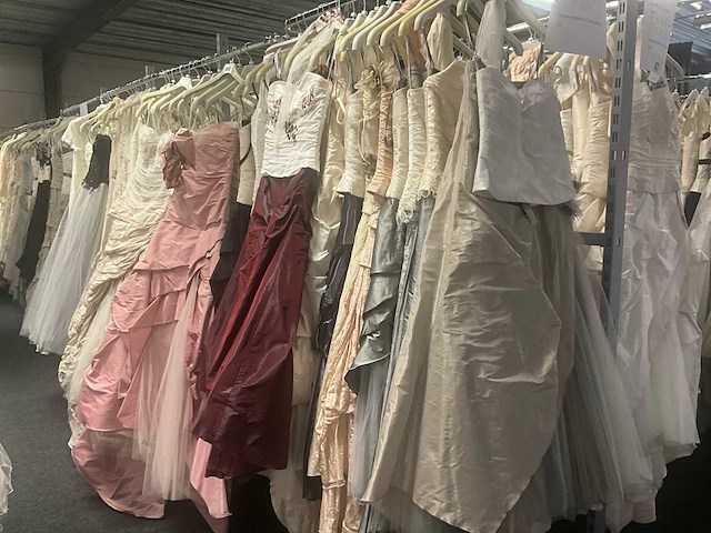 49 linea raffaelli diverse bruidsjurken (totaalprijs) - afbeelding 12 van  24