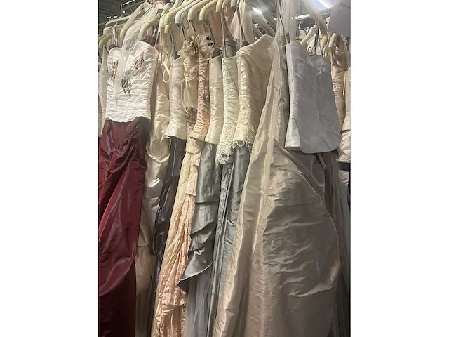 49 linea raffaelli diverse bruidsjurken (totaalprijs) - afbeelding 19 van  24