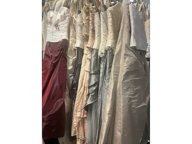 49 linea raffaelli diverse bruidsjurken (totaalprijs) - afbeelding 20 van  24