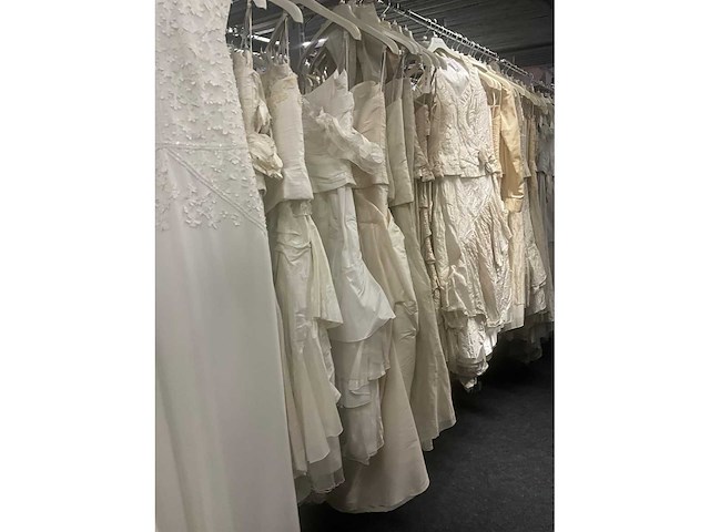 49 linea raffaelli diverse bruidsjurken (totaalprijs) - afbeelding 8 van  25