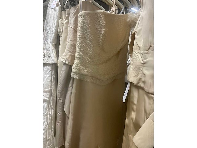 49 linea raffaelli diverse bruidsjurken (totaalprijs) - afbeelding 11 van  25