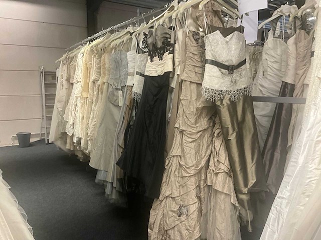 49 linea raffaelli diverse bruidsjurken (totaalprijs) - afbeelding 12 van  25