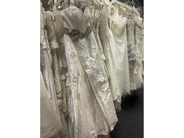 49 linea raffaelli diverse bruidsjurken (totaalprijs) - afbeelding 20 van  24